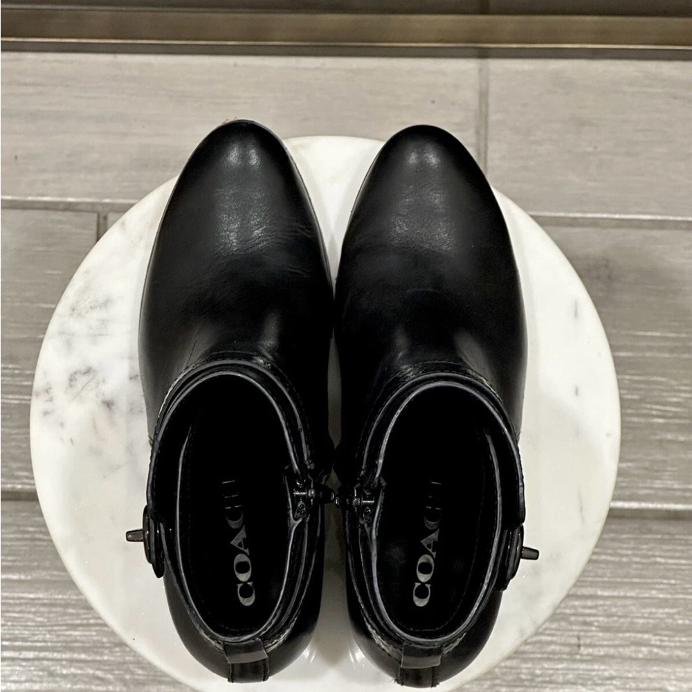 COACH Elegant Black Buckle Ankle Boots Size 6 - Picture 4 of 7